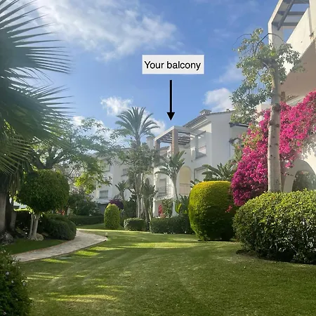 דירה Beachfront Escape *