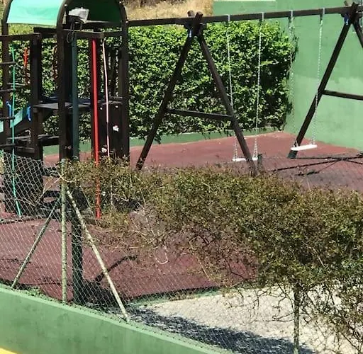 Beachfront Escape 公寓 *