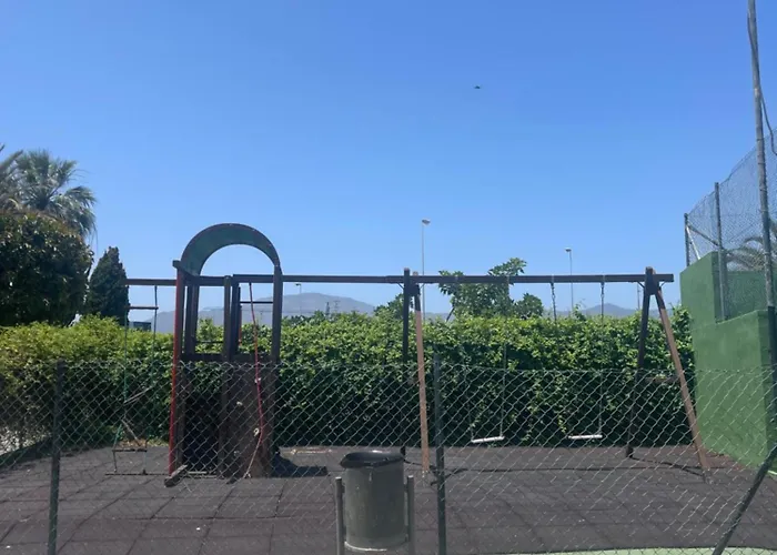 Beachfront Escape 公寓 *