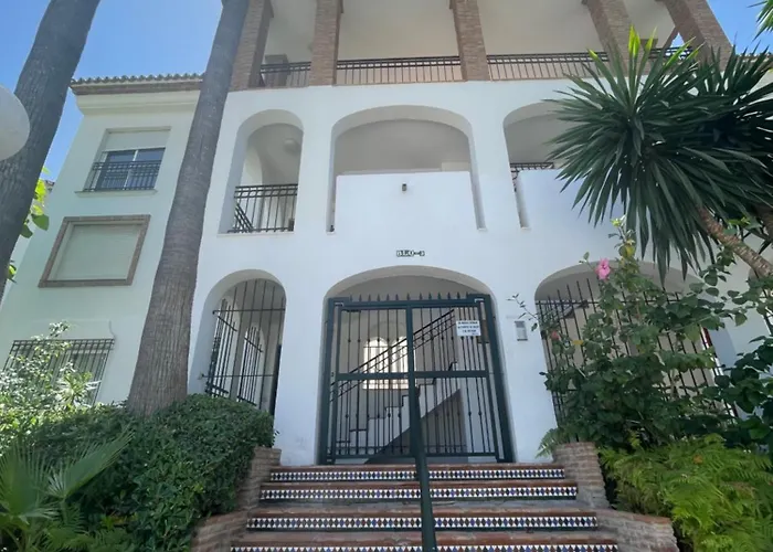 Apartment Beachfront Escape Estepona