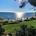 Διαμέρισμα Beachfront Escape