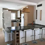 Διαμέρισμα Beachfront Escape Εστεπόνα