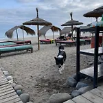 Beachfront Escape Διαμέρισμα *