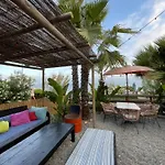 Διαμέρισμα Beachfront Escape