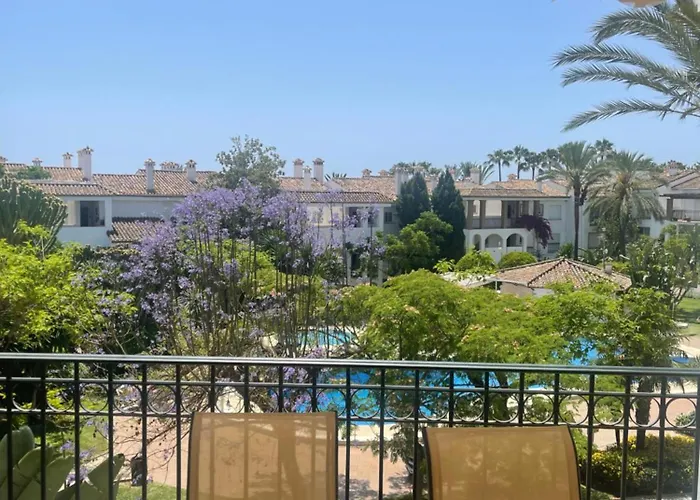 Apartment Beachfront Escape Estepona