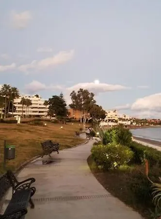 Apartment Beachfront Escape Estepona