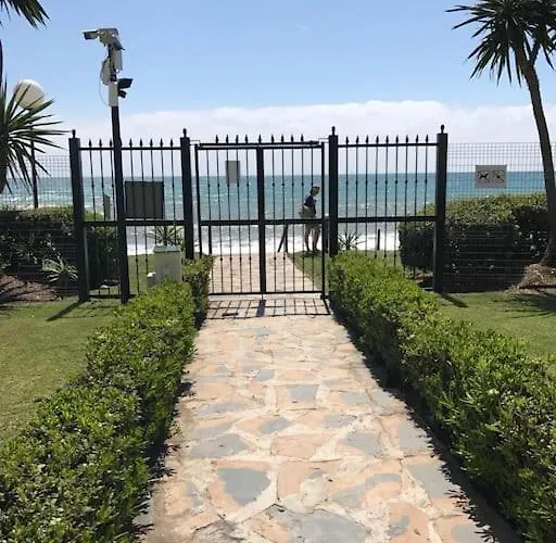 Διαμέρισμα Beachfront Escape