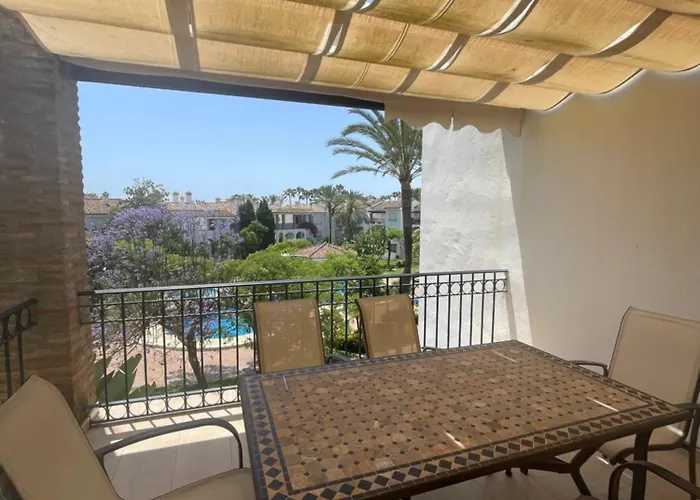 Beachfront Escape * Εστεπόνα